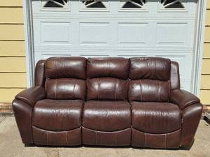 lot 208 image: Brown Leather Reclining Sofa