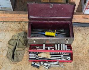 lot 247 image: Vintage Craftsman Socket Set with Metal Toolbox and Canvas Bag