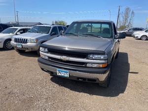 lot 9 image: 1999 Chevrolet Silverado 1500
