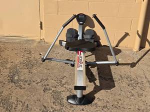 lot 9 image: Used Stamina BodyTrac Glider Rower with Digital Display
