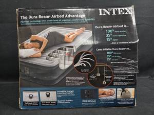 lot 46 image: Intex Dura-Beam Deluxe Twin Airbed with Fiber-Tech Construction