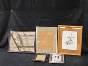 lot 52 image: Collection of Assorted Picture and Photo Frames with Mirror