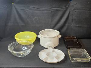 lot 130 image: Rival Crock-Pot Stoneware Slow Cooker and Kitchenware Set