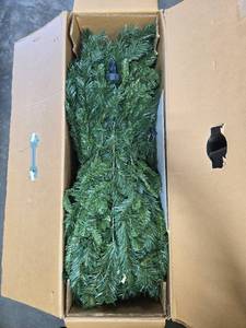 lot 139 image: 7.5ft Waterville Slim Artificial Christmas Tree