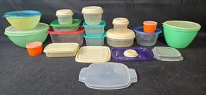 lot 161 image: Collection of Mixed Plastic Storage Containers