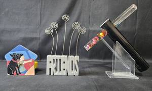 lot 190 image: Decorative Desktop Trio Clock with Dog Design, Friends Note Holder, VTG Kaleidoscope
