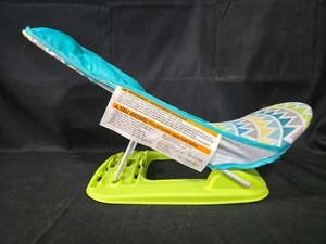 lot 220 image: Summer Infant Baby Bather with Chevron Pattern