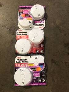 lot 29 image: Lot of Assorted Home Smoke Detectors  Various Models and Conditions Customer Returns See Pictures
