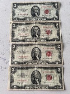 lot 12 image: 1953 Red Seal $2 Dollar Notes
