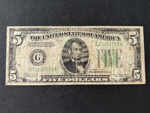 lot 15 image: 1934 A Green Seal $5 Dollar Federal Reserve Note