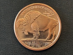 lot 30 image: 1 Ounce .999 Fine Copper Round Buffalo