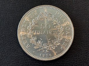lot 34 image: 1976 50 Francs Silver