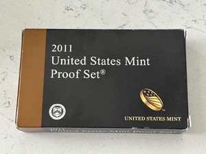 lot 44 image: 2011-S Proof Set