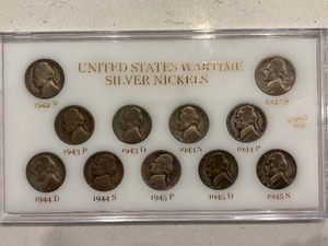 lot 64 image: Silver War Nickel Set