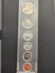 lot 75 image: 1967 Canada Mint Set