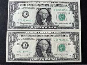 lot 78 image: 1963 Green Seal $1 Dollar Federal Reserve Notes Uncirculated