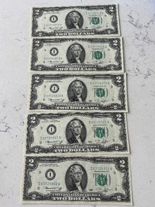lot 86 image: 1976 Green Seal $2 Dollar Federal Reserve Notes Uncirculated Consecutive with Postal Stamps
