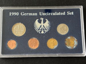 lot 107 image: 1990 German Uncirculated Set