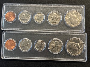 lot 167 image: 1989-D Mint Sets
