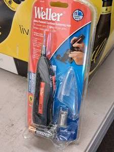 lot 1049 image: Weller Cordless Soldering Iron