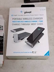 lot 1063 image: Tylt Pivot Portable Wireless Charger