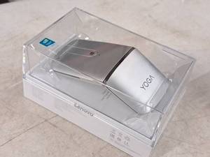 lot 1076 image: Lenovo Yoga Mouse (Silver)