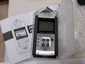 lot 1089 image: Zoom H4next Handy Recorder with Accessories