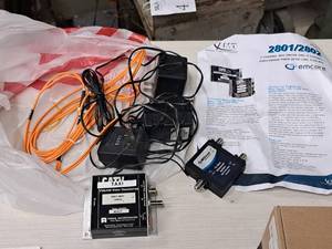 lot 1098 image: CATV VSBAM Video Transmitter with Wilson 75-Ohm Wide-Band Splitter  Power Cord  5 Channel Multimode and 10 Channel Singlemode Fiber Optic Link