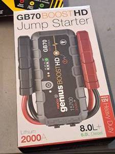 lot 1137 image: Noco 12V Heavy Duty Lithium 2000A GB70 Boost HD Jump Starter