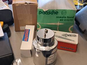 lot 1140 image: Paasch Remote Feeder Air Eraser Air Brush  Spray Gun with Box of Air Eraser Compound
