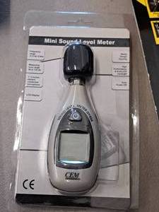 lot 1141 image: CEM Mini Sound Level Meter