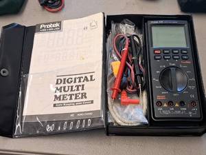 lot 1142 image: Protek Digital Multimeter 506 with Case and Accessories