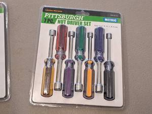 lot 1162 image: Pittsburgh Nut Driver Set  Metric 5mm-12mm 7-piece