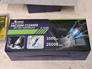 lot 1200 image: Scratch Solution Vacuum Cleaner  Dry Wet Amphibious C1229