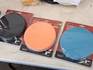 lot 1207 image: 6 Polishing Foam Pad, 6 CompoundCutting Foam Pad, 6 Finishing Foam Pad
