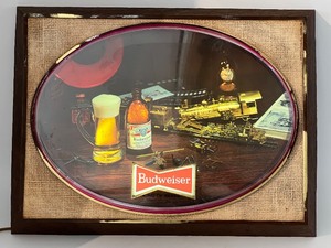 lot 11 image: Vintage Budweiser Lighted Bar Sign from 1971