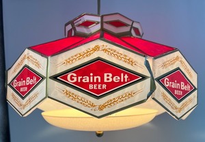 lot 25 image: Vintage Grain Belt Beer Plastic Hanging Swag Lamp