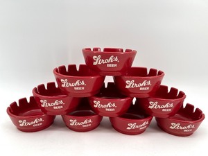 lot 90 image: Collection of 10 Vintage Strohs Beer Plastic Ashtrays
