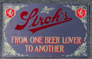 lot 132 image: Vintage Strohs Beer Mirror with Decorative Script