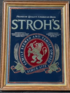 lot 162 image: Vintage Strohs Beer Mirror Sign with Wooden Frame