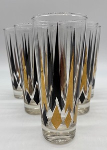 lot 191 image: Set of 5 Mid-Century Modern Glasses with Geometric Design