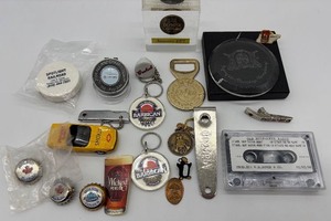 lot 261 image: Collection of Vintage Beer Memorabilia and Collectibles