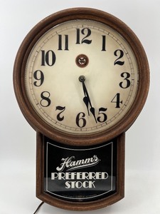 lot 278 image: Vintage Hamms Preferred Stock Light-Up Wall Clock