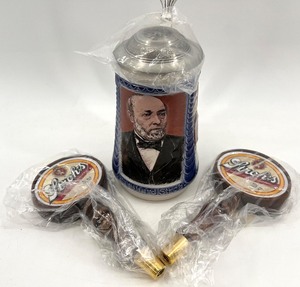 lot 289 image: Limited Edition Stroh Beer Stein Bernhard Stroh with Strohs Beer Tap Handles