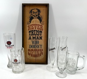 lot 292 image: Set of 6 Beer Glasses with Framed Vintage Bar Sign
