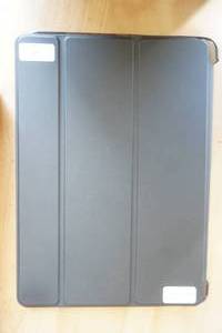 lot 59 image: iPad folio case (NEW)