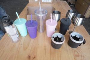 lot 67 image: NEW Beverage Container Lot