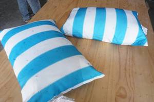 lot 87 image: outdoor pillows (2ct)