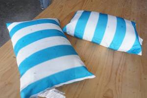 lot 88 image: outdoor pillows (2ct)