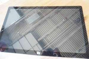lot 107 image: Elo Touch Screen Monitor and cords 24